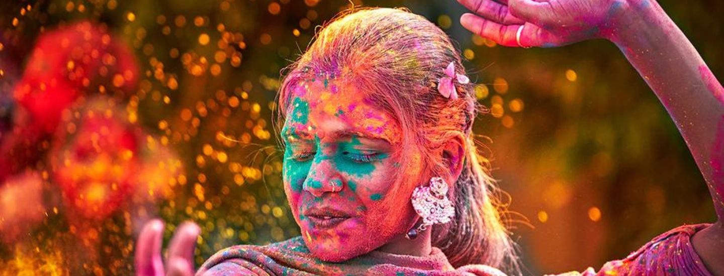 Party safely with non-flammable colour powder from Ministry of Colours